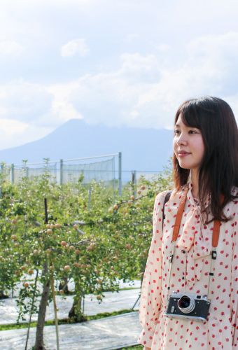 林崎駅と岩木山